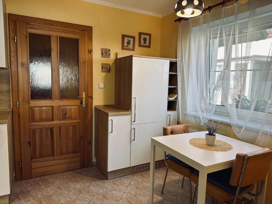 Na Vesnici Apartament Zemetice